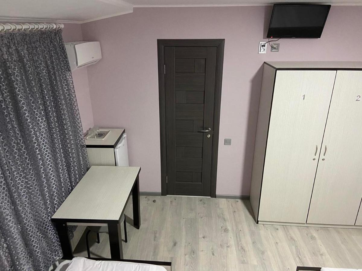 Guest House Max Khmelʼnytsʼkyy Bagian luar foto