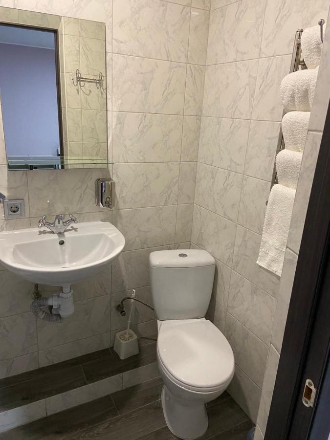 Guest House Max Khmelʼnytsʼkyy Bagian luar foto