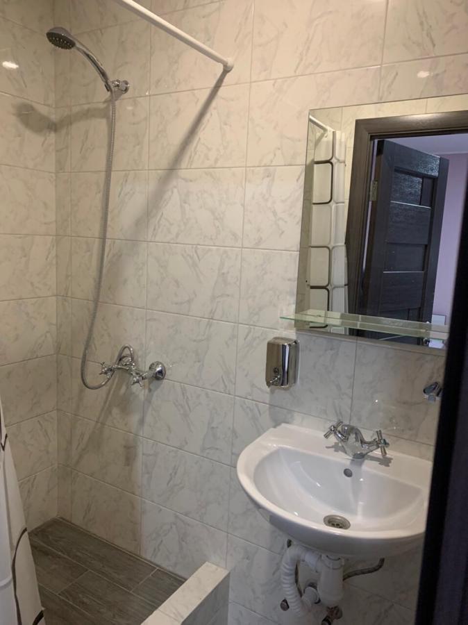 Guest House Max Khmelʼnytsʼkyy Bagian luar foto