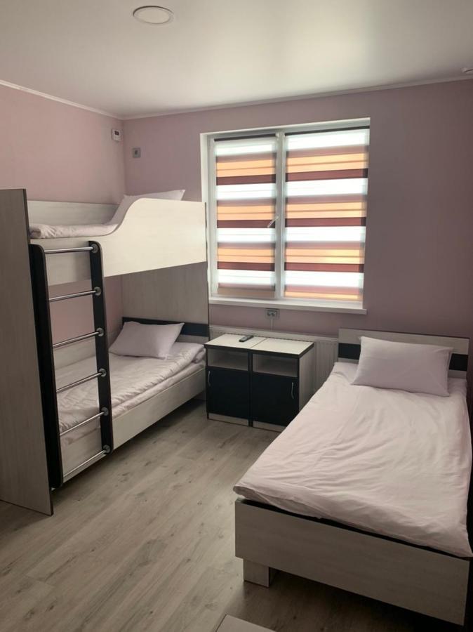 Guest House Max Khmelʼnytsʼkyy Bagian luar foto