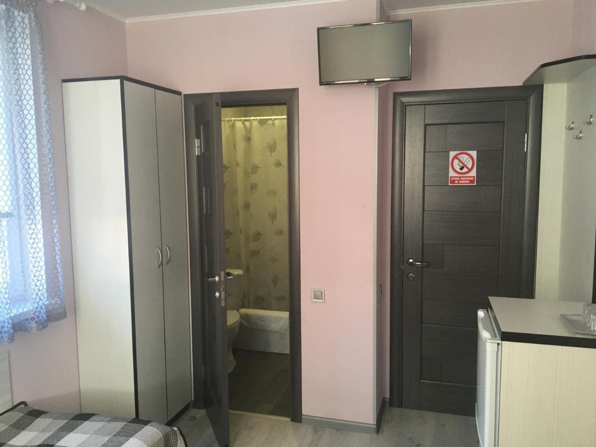 Guest House Max Khmelʼnytsʼkyy Bagian luar foto